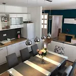 House In With Balcony, Air Conditioning, W-lan, Washing Machine Semesterbostad *
