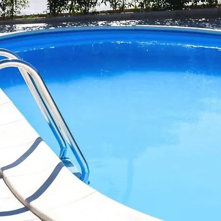 House In With Balcony, Air Conditioning, W-lan, Washing Machine Holiday home Zadar