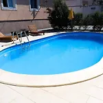 House In With Balcony, Air Conditioning, W-lan, Washing Machine Holiday home