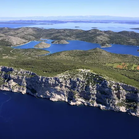 Vakantiehuis House In With Balcony, Air Conditioning, W-lan, Washing Machine