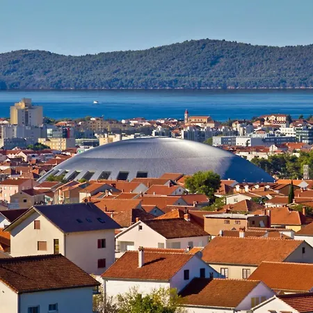 House In With Balcony, Air Conditioning, W-lan, Washing Machine Vakantiehuis *