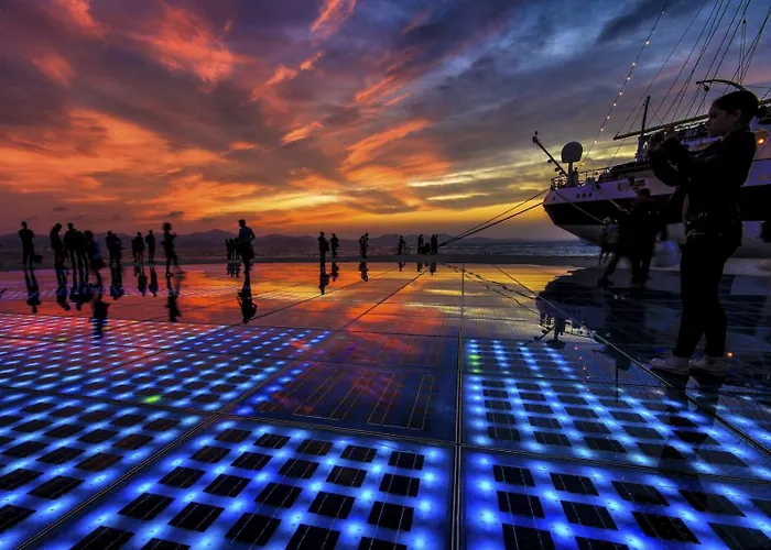 House In With Balcony, Air Conditioning, W-lan, Washing Machine Zadar