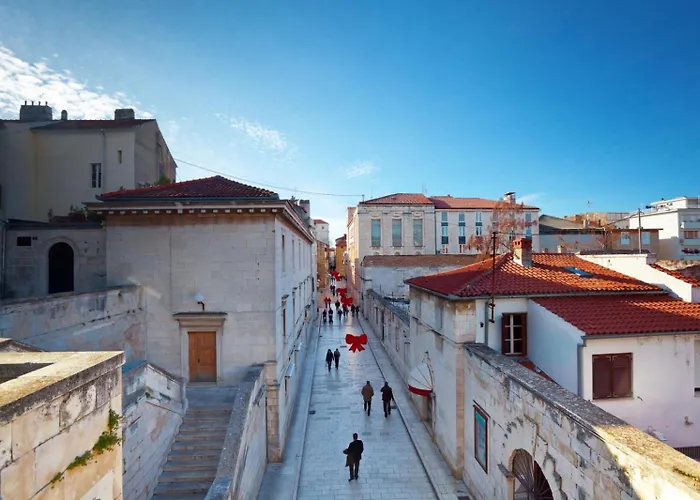 House In With Balcony, Air Conditioning, W-lan, Washing Machine *