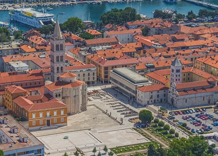 House In With Balcony, Air Conditioning, W-lan, Washing Machine